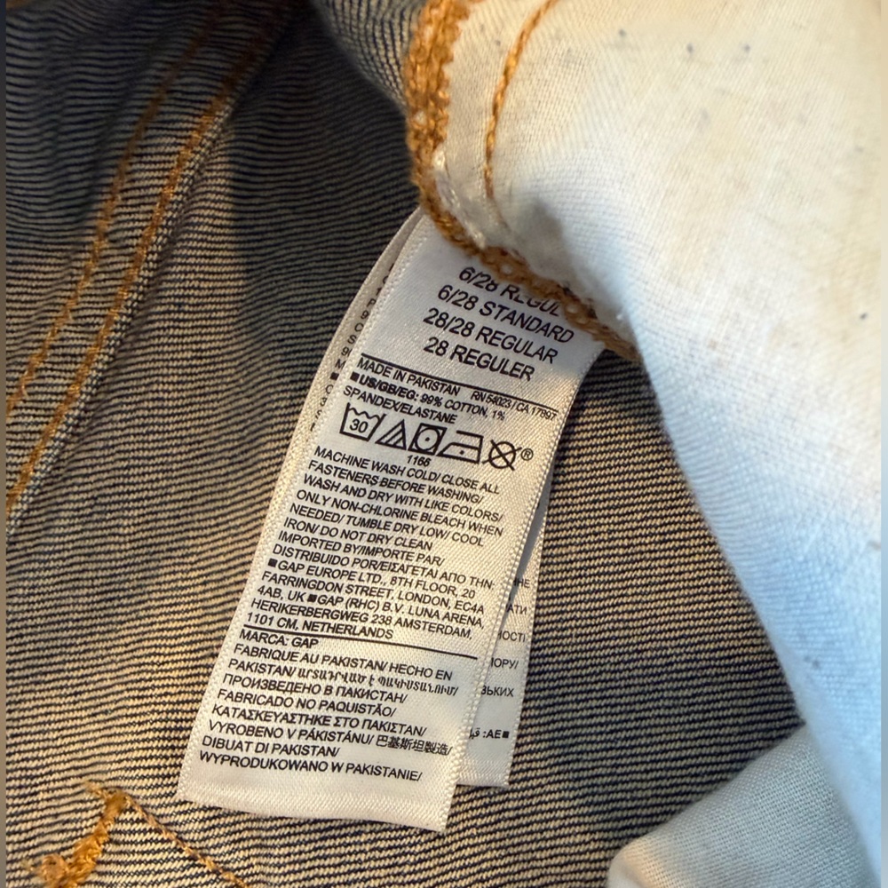 GAP Women's Straight Leg Blue Jeans - Picture 3 of 4